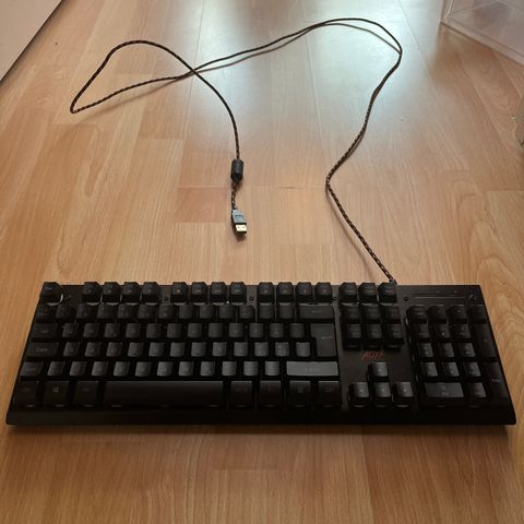 ADX Ultimate Gaming Tastatur