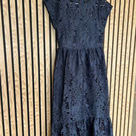 Ella & Il Ruth Lace dress