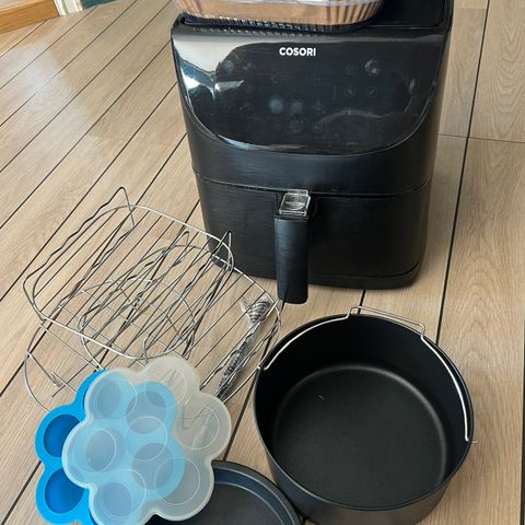 Cosori Premium 5,5l Air Fryer + tilbehør