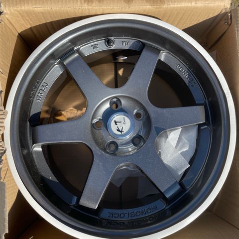 1 stk Felg KT Racing 428 DGM, 5x108