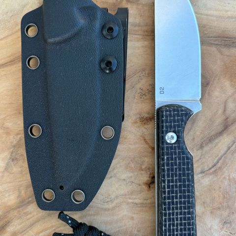 Liten turkniv D2 stål kydex slire