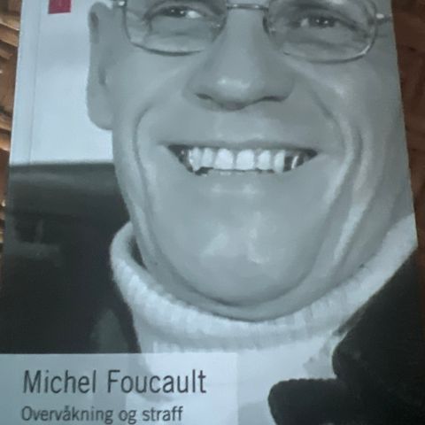 Michael Foucault - Overvåkning og straff