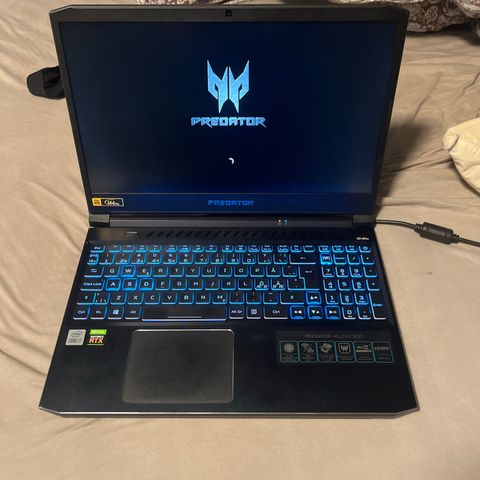 Acer predator helios 300