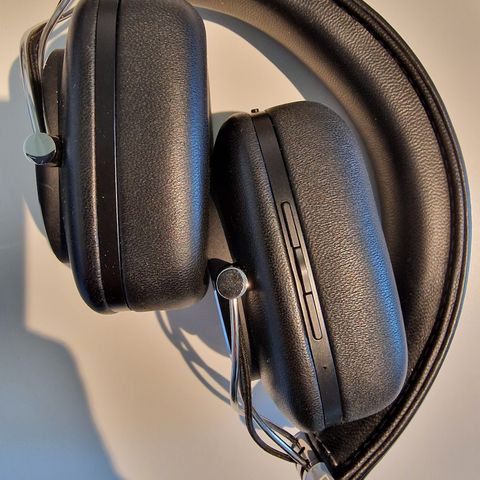 Bowers & Wilkins P7 wireless hodetelefoner