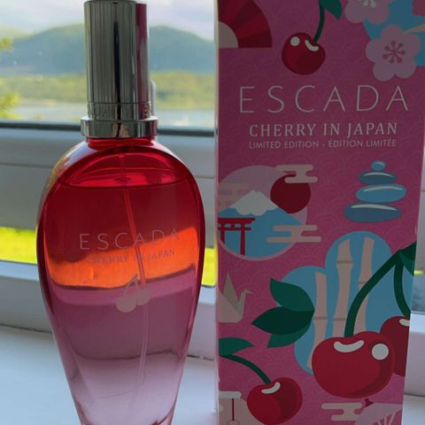 Escada - cherry in Japan 100 ML