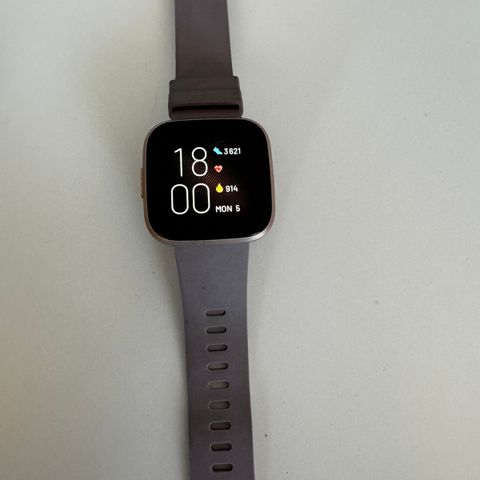 Fitbit versa 2