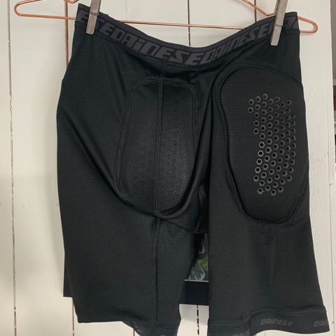 Dainese shorts hip+ coccy x beskyttelse str. M dame