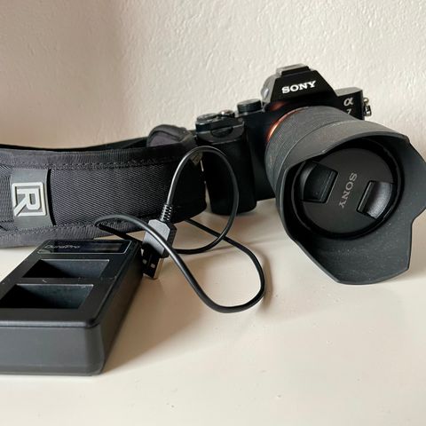 Sony a7, Kamerahus + 28-70 mm selges
