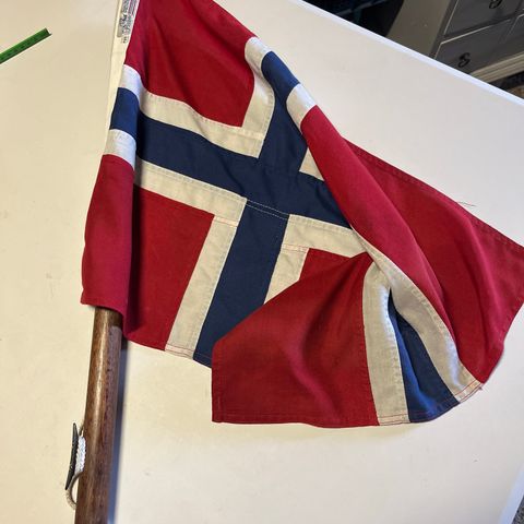 Teak båt flaggstang med flagg