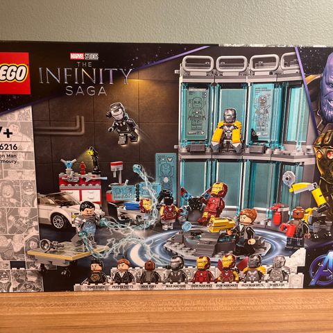 Lego 76216 Iron Man Armoury
