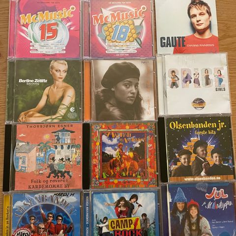 Diverse CD’er gis bort