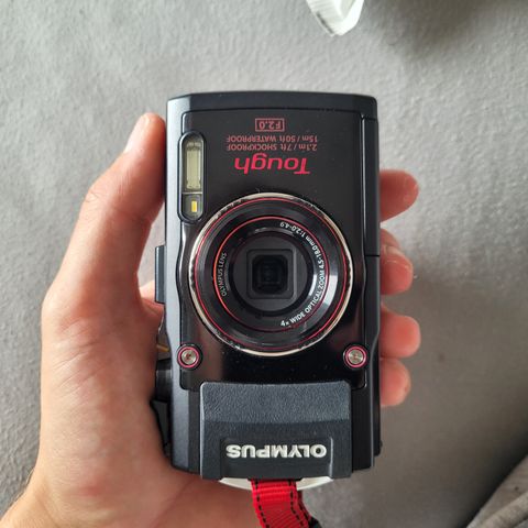 Olympus TG-4