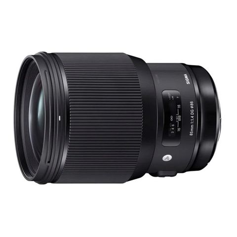 Sigma 135mm F1.8 DG HSM ART EF mount