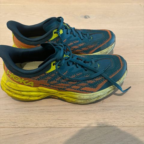 Hoka Speedgoat 5 str 42