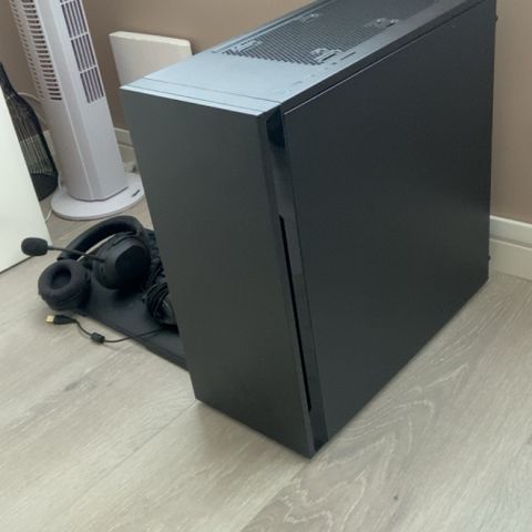 Silent Predator gaming PC selges