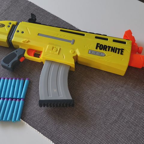 Nerf gun Fortnite blaster