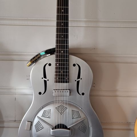 Jonathan Resonator Gitar m/ pick up