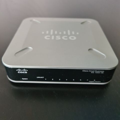 Cisco SG 100D-08 8-port gigabit switch