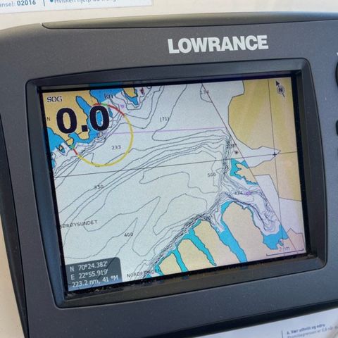 Lowrance HDS 7