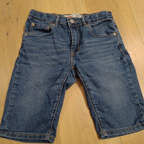 Levis shorts str 12