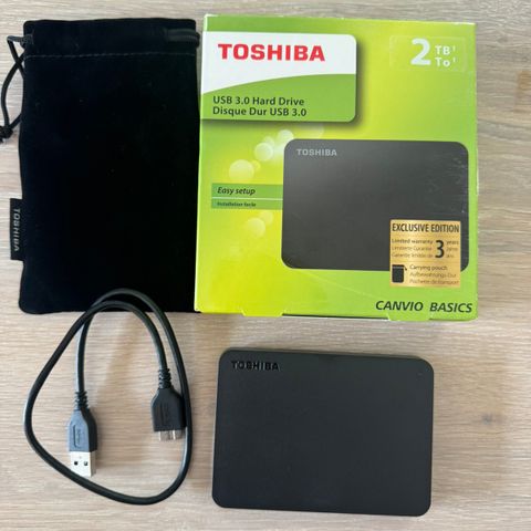 Ubrukt Toshiba harddisk 2TB lagring