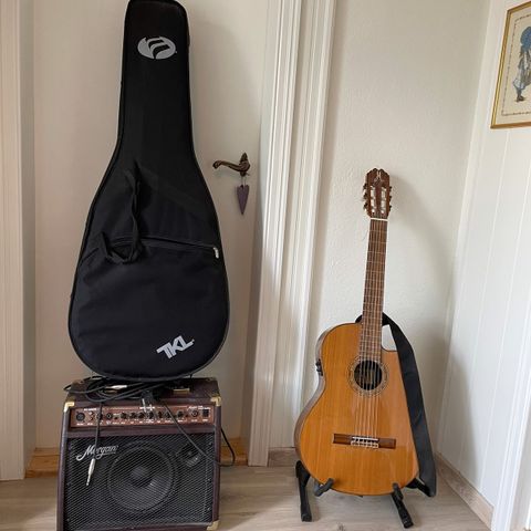 Visesanger? Morgan akustisk nylon gitar med elektronikk mod. C200SCE, ny pris!