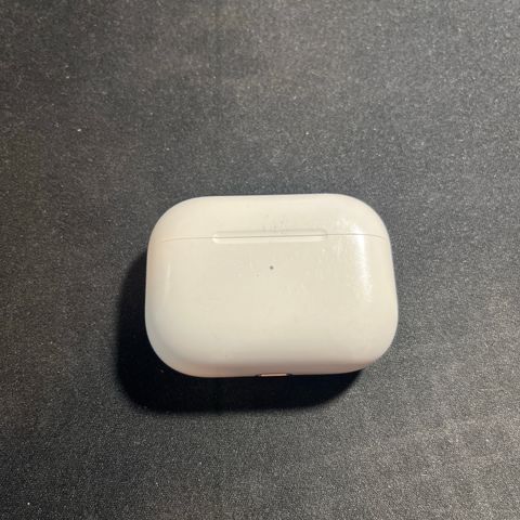 Apple AirPods (1st gen)