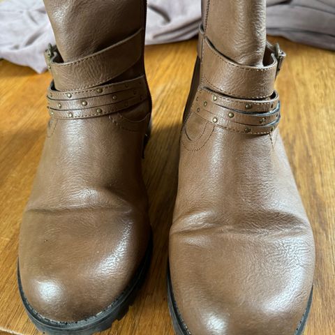 Tøffe brune biker boots, ekstra brede, str 39