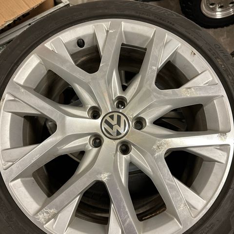 Original 18" VW felger 5x112  m/ 225/45-18