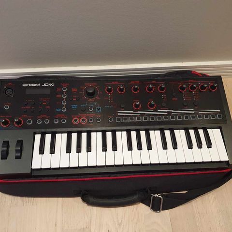 Roland JD-Xi