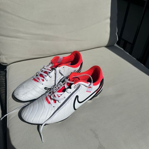 Nike Tiempo Legend 10 Academy MG str 43