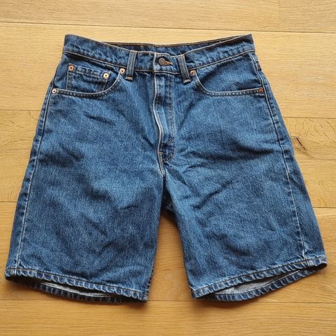 Vintage Levis 550 jean shorts