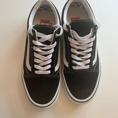 VANS str. 38