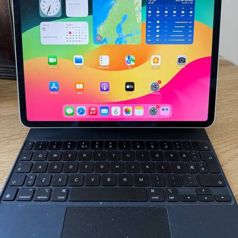 iPad 11 pro 64gb wi-fi + celllular