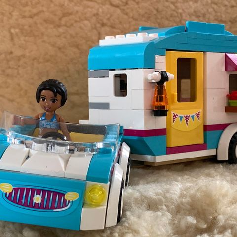 Lego Friends - Campingvogn og picknick