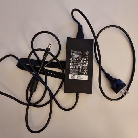 Original Dell 19.5V 6.7A 130W AC Adapter Lader strømforsyning