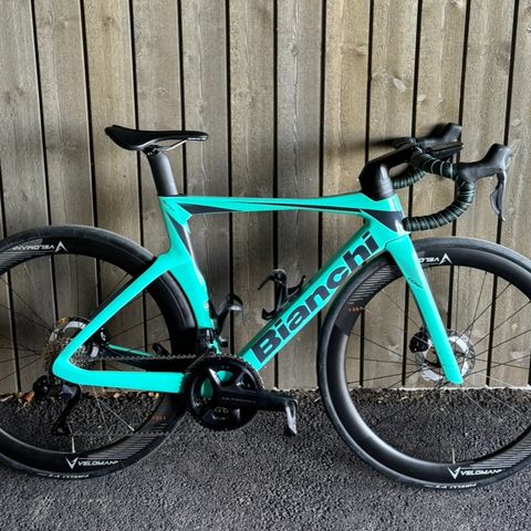 Bianchi Oltre Comp (Disc) Di.2 Ultegra landeveissykkel