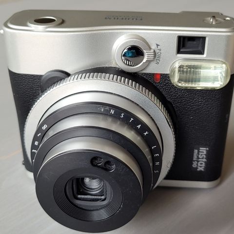 Fujifilm instax mini 90