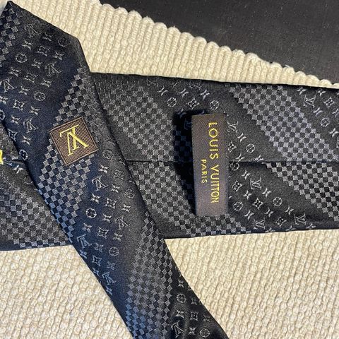 Louis Vuitton slips