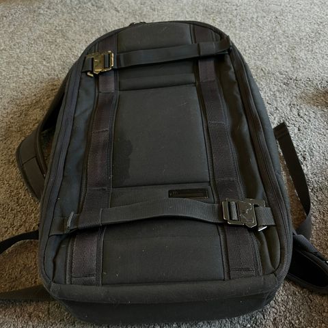 Douchebag 21L backpack(Orginal pris 2099kr)