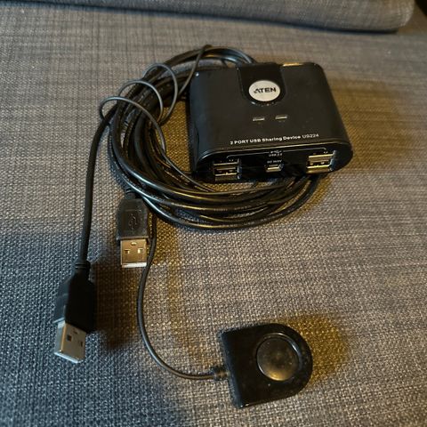 Aten 2 port usb sharing device - Bruk samme usb-porter på to forskjellige PCer