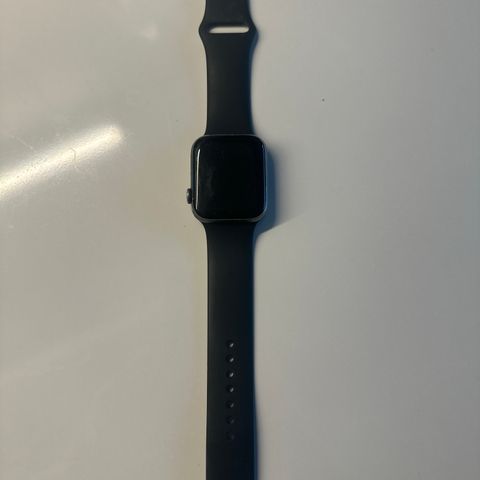 Apple Watch series 5 44 mm og GPS