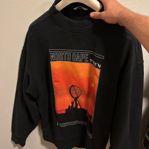 Holzweiler crewneck, norway edition