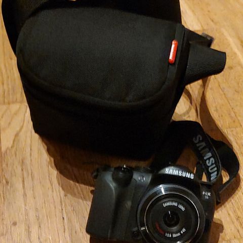 Samsung NX11 hybrid kamera