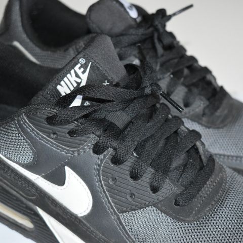 Nike AIR MAX str 42,5