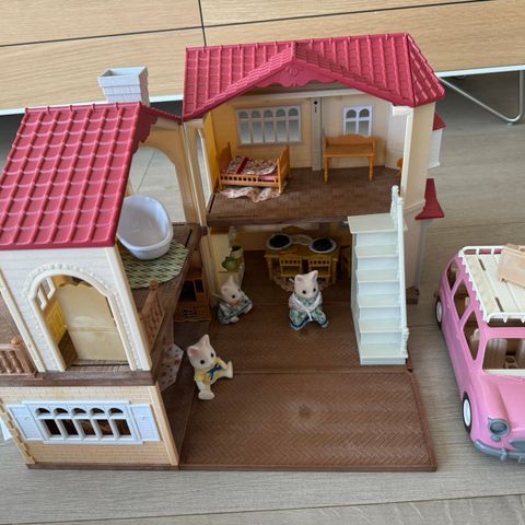 Sylvanian villa full møblert + piknik bil