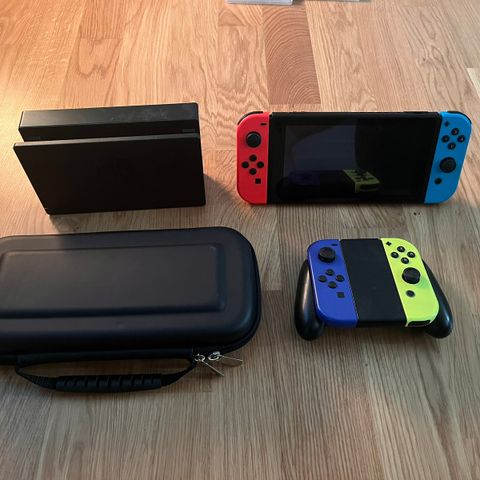 Nintendo switch med spill og tilbehør