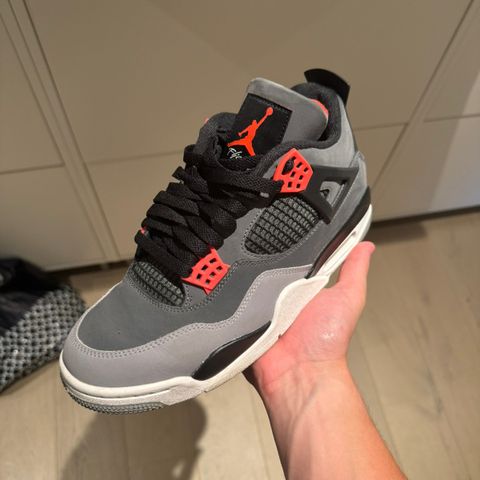 Jordan 4 Infrared