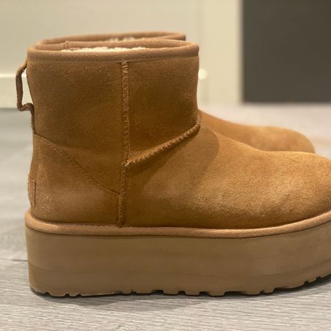 UGG Classic Mini Platform Støvler