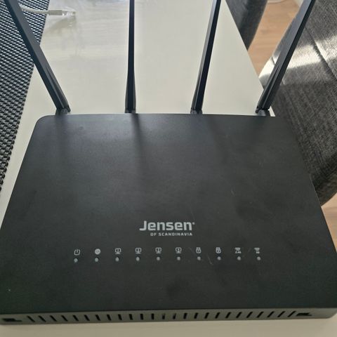 Jensen Lynx 9000 WiFi-router